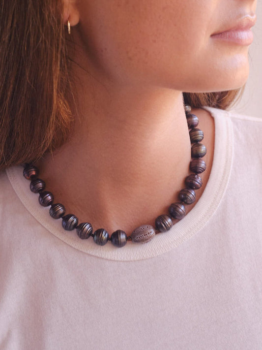 Peacock Pearl + Oval Ceramic